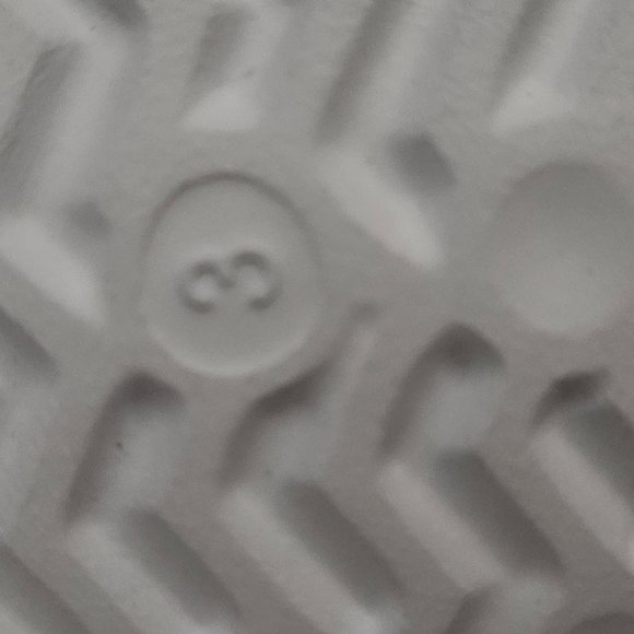 plush baby shark puppet sings baby shark song size 3 baby shark sandals. - Picture 6 of 10